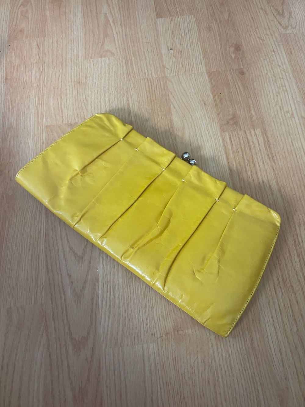 Hobo mustard yellow clutch wallet leather kiss closure evening gold boho